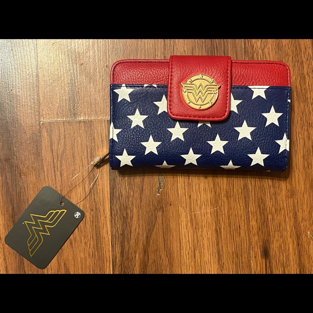 Wonder Woman wallet